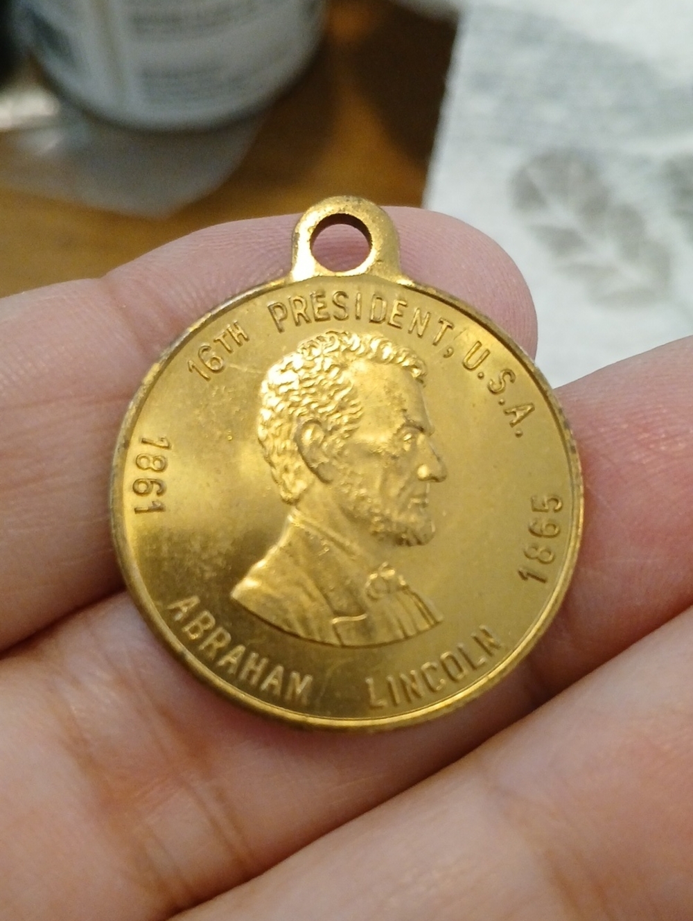 Abraham Lincoln Commemorative Gold Tone Pendant